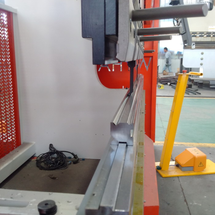 sash punch tool