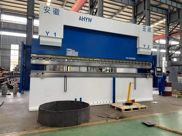 500T6M CNC Press brake delem da53t 5 axis ahyw yawei china factory